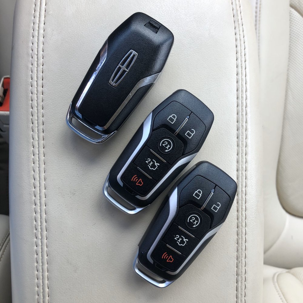 Car key fob and automotive locksmith service